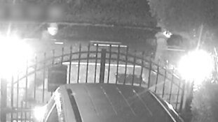 Wassenaar - Gezocht - Diefstal uit auto Prinsenweg Wassenaar