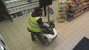 Wassenaar - Gezocht - Diefstal speelgoedauto