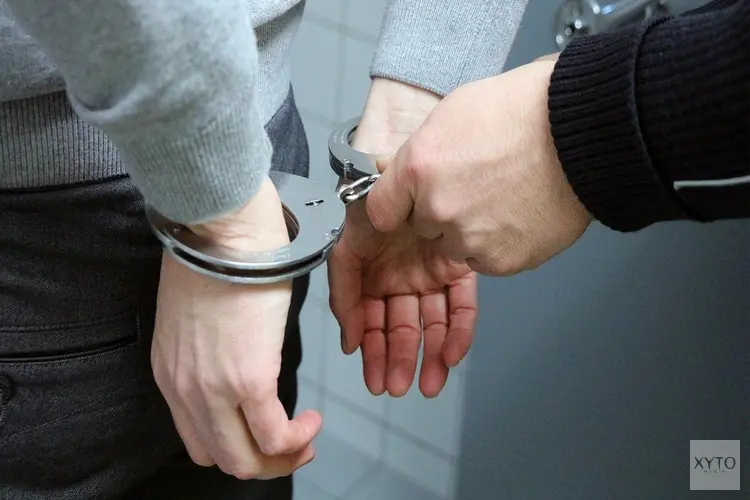 Man aangehouden voor hinderen hulpverleners