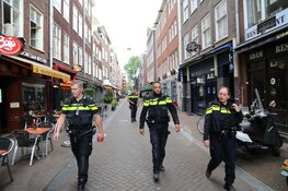 Peter R. de Vries neergeschoten op Lange Leidsedwarsstraat, verdachte voortvluchtig