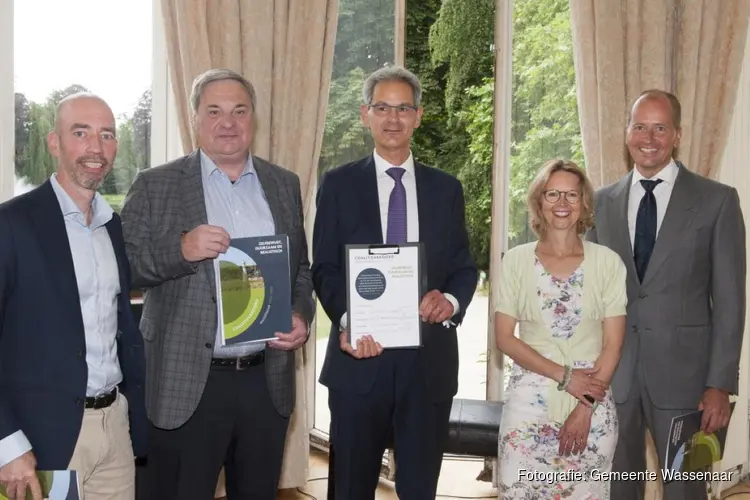 Zelfbewust, duurzaam en realistisch: VVD, Hart voor Wassenaar, Lokaal Wassenaar! en GroenLinks tekenen nieuwe coalitieakkoord