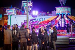 Een eeuw kermisplezier: familie De Vries/Overdevest al 100 jaar het hart van de Oranjekermis