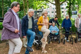 Buitenspeeldag voor ouderen: bijna 60% van de ouderen beweegt te weinig