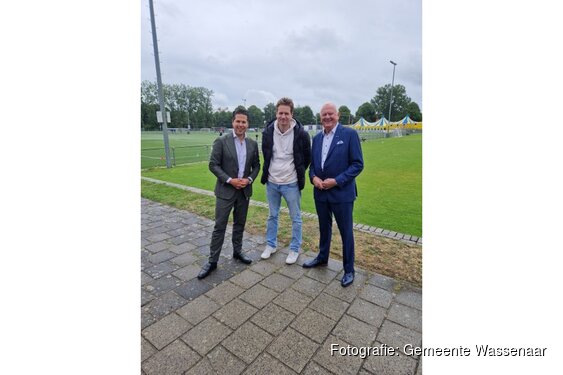 Staatssecretaris Karremans bezoekt voetbalvereniging Blauw-Zwart: bezoek onderstreept belang van sport en samenwerking